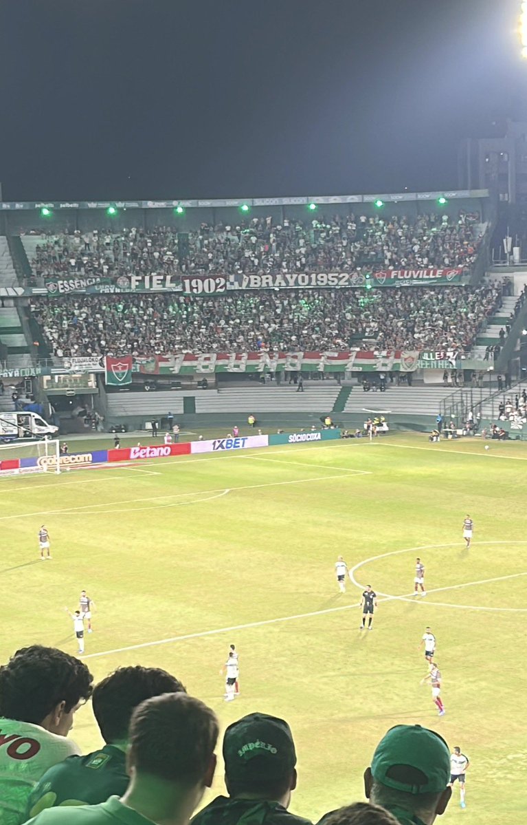 Central do Flu🇭🇺 tweet media