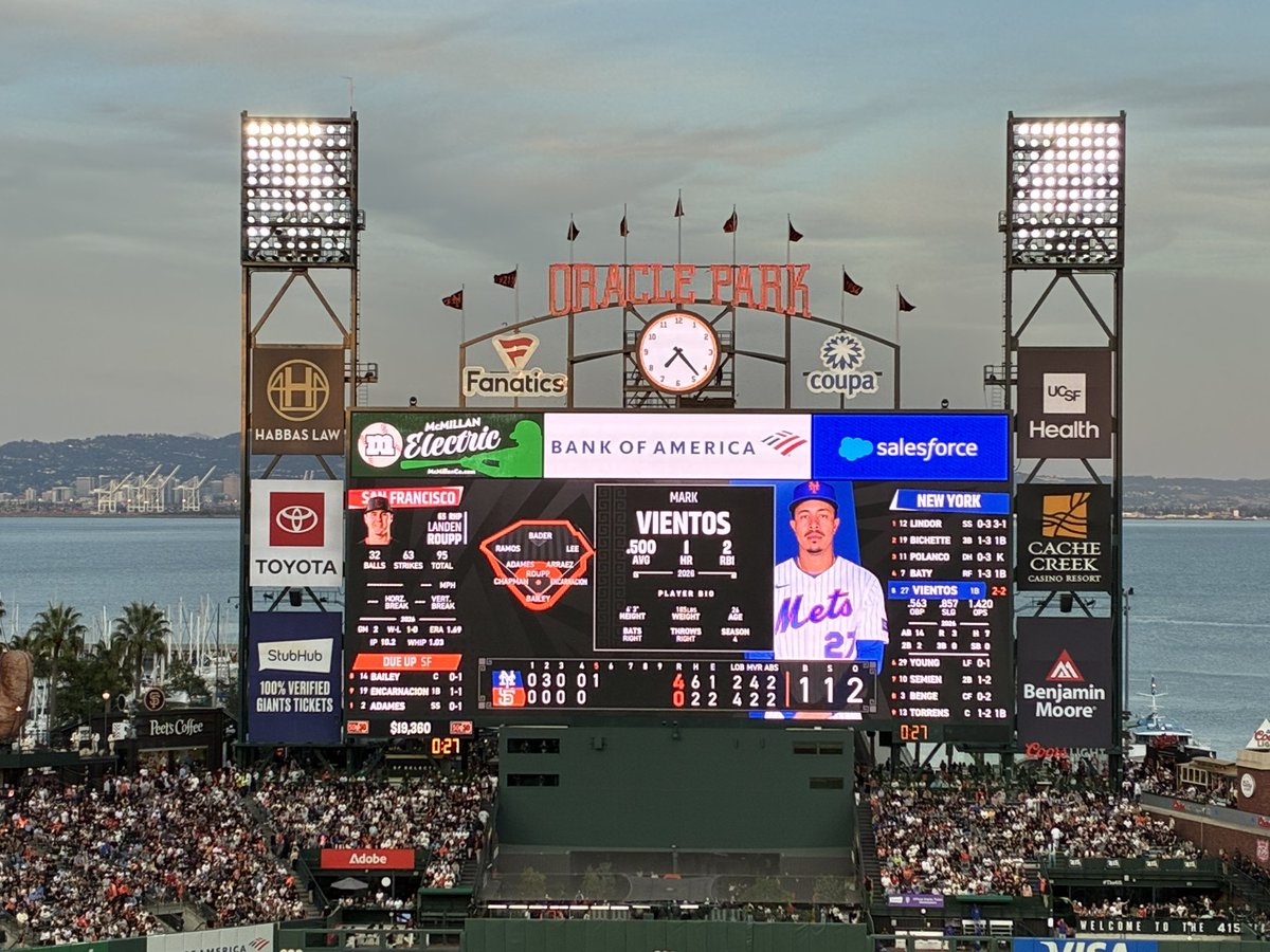 ンゴイサイ tweet media