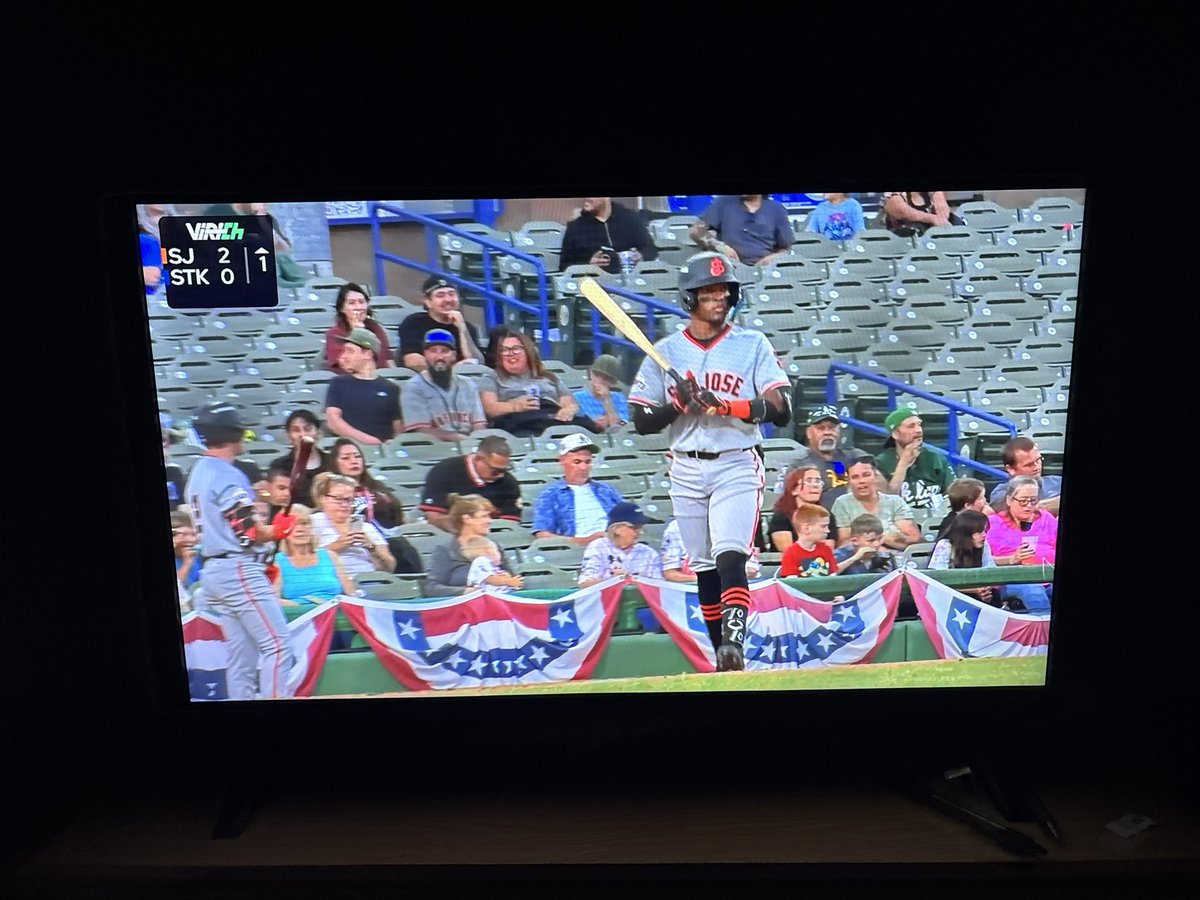 Some Giants teams don’t suck

Shoutout Low-A San Jose

T100 prospect Jhonny Level hit a leadoff homer

T15 SFG prospect Argenis Cayama on the bump for the first time this year 
#SFGiants