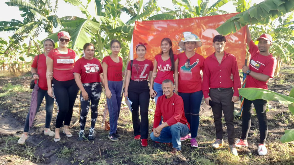 Hoy los jóvenes de la <a href="/UCM152098/">UCM</a> estuvieron en sus escenarios municipales conmemorando el 4 de abril, en barrios en transformación, zonas productivas, intervenciones comunitarias. Felicidades muchachos!!