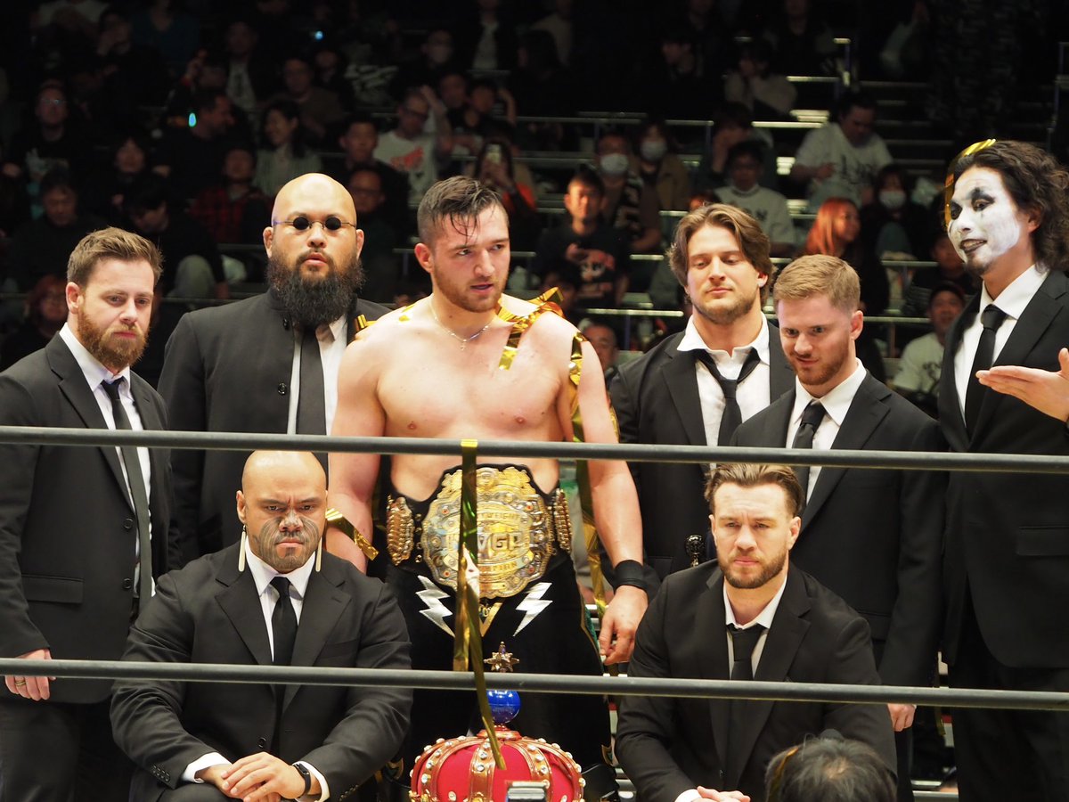 2026.4.4（土）新日本プロレス
両国国技館
SAKURA GENESIS 2026

エンパイアの正装本当に大好き😿💚かっこいい🥺

#njpw #njSG 
#UNITEDEMPIRE