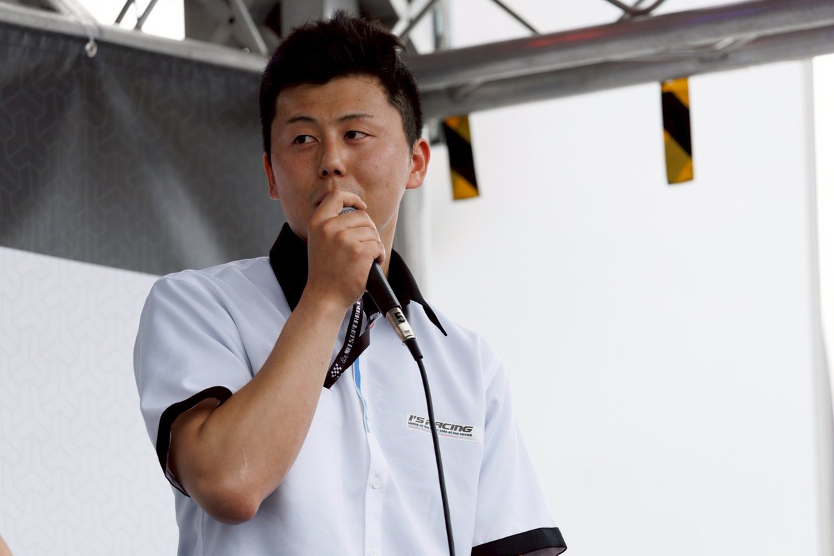 I's RACING tweet media