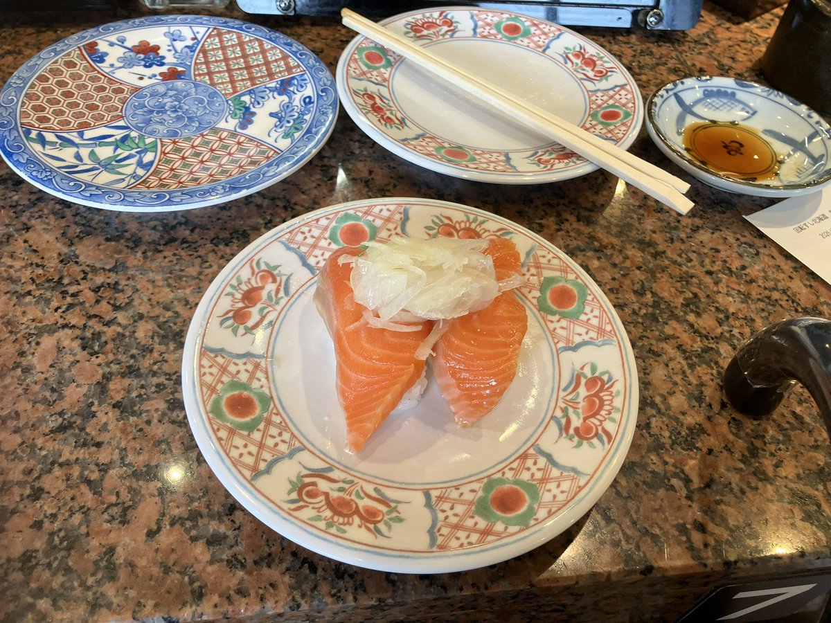 デービンソン・スレギ tweet media