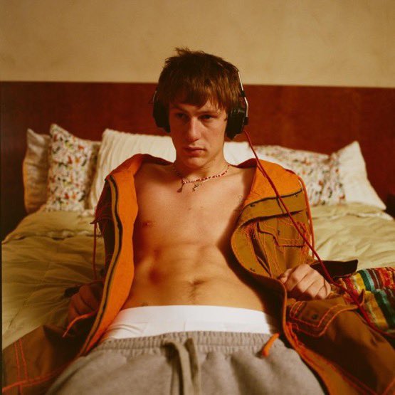 rea ⭐️ tweet media