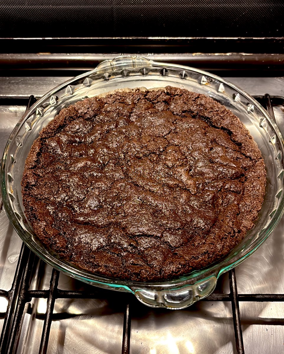 victoria tweet media