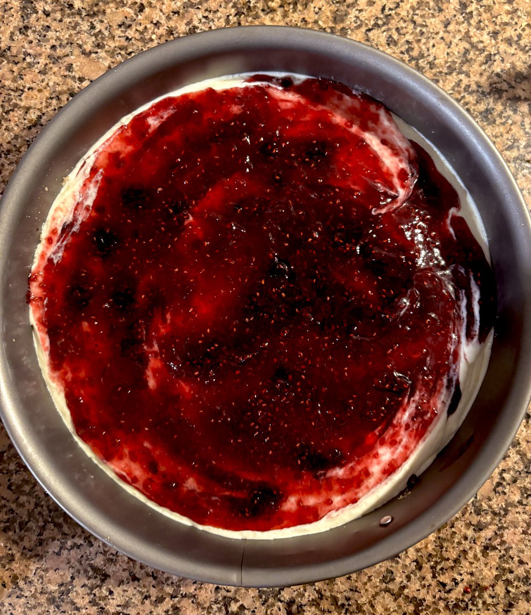 victoria tweet media