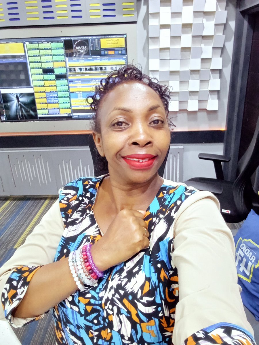 EvahMwalili's tweet photo. Halleluyaaaa, Christ has conquered death, He is not here, HE'S RISEN 💪💪. Bwana Yesu asifiwe sana Mwana Ligi, tumefufuka pamoja na Kristo! Karibu kwa ibada ya ufufuo, hapa ndipo!
@EvahMwalili @Radio47_Kenya 
#nuru47jumapili
#nuru47jumapili https://t.co/0Ef4r0E6jX