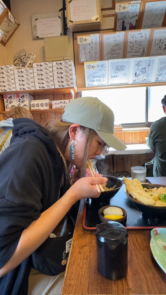 703♡:* tweet media