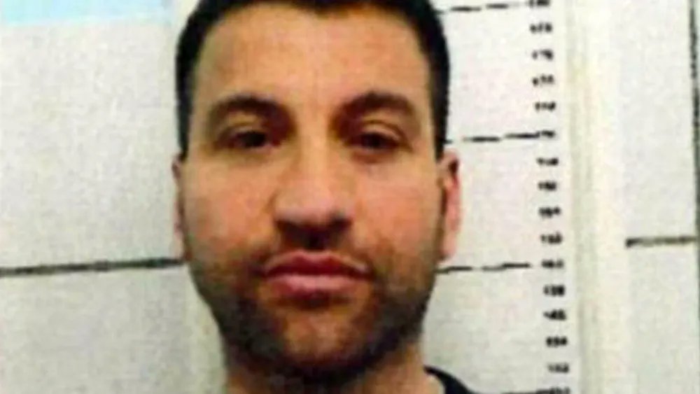 NOS Mirror tweet media