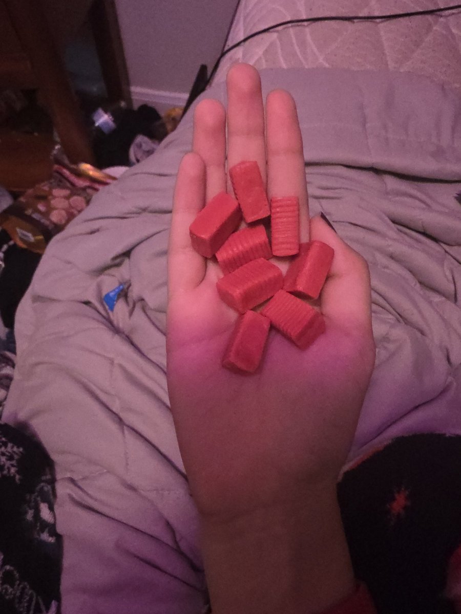 .⋆♱q tweet media