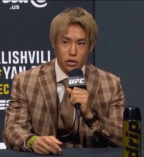 現在のUFC champion🐺 tweet media