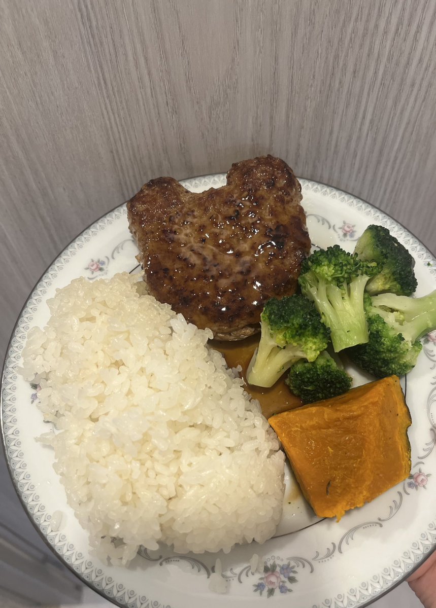 𝓙 𝜗𝜚 tweet media