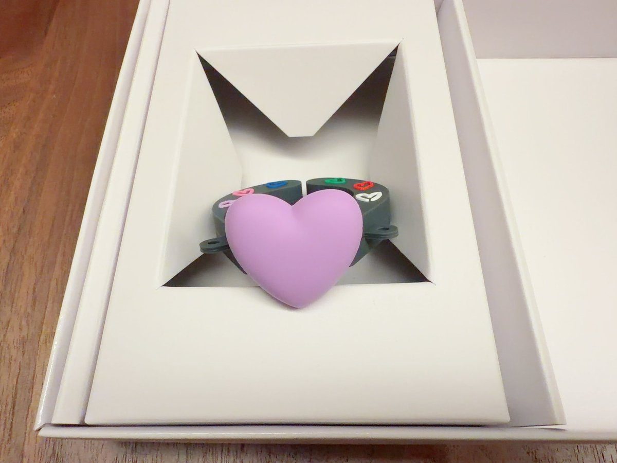 okay☺︎🦖 tweet media