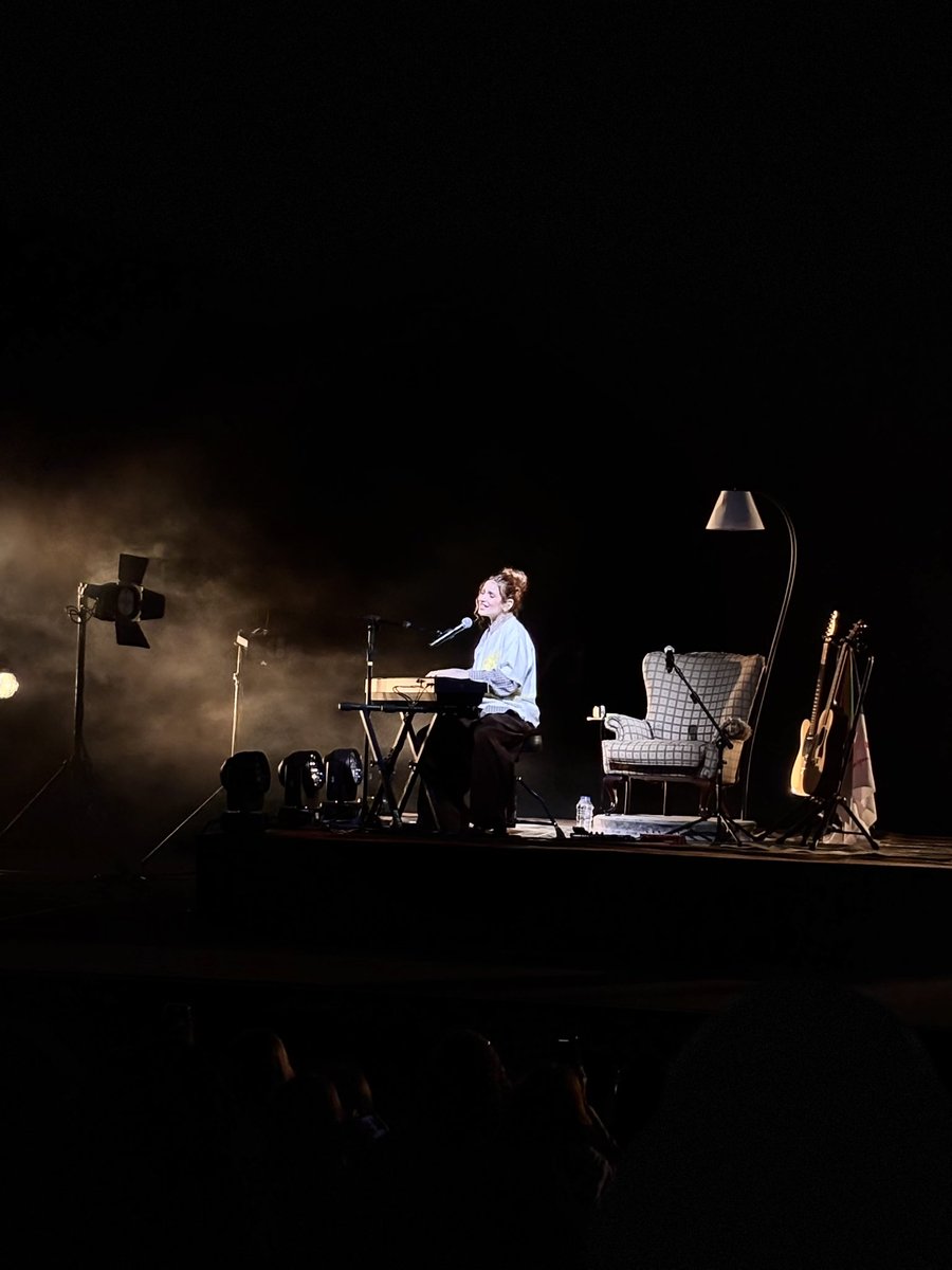 beabadobee 🫧 tweet media