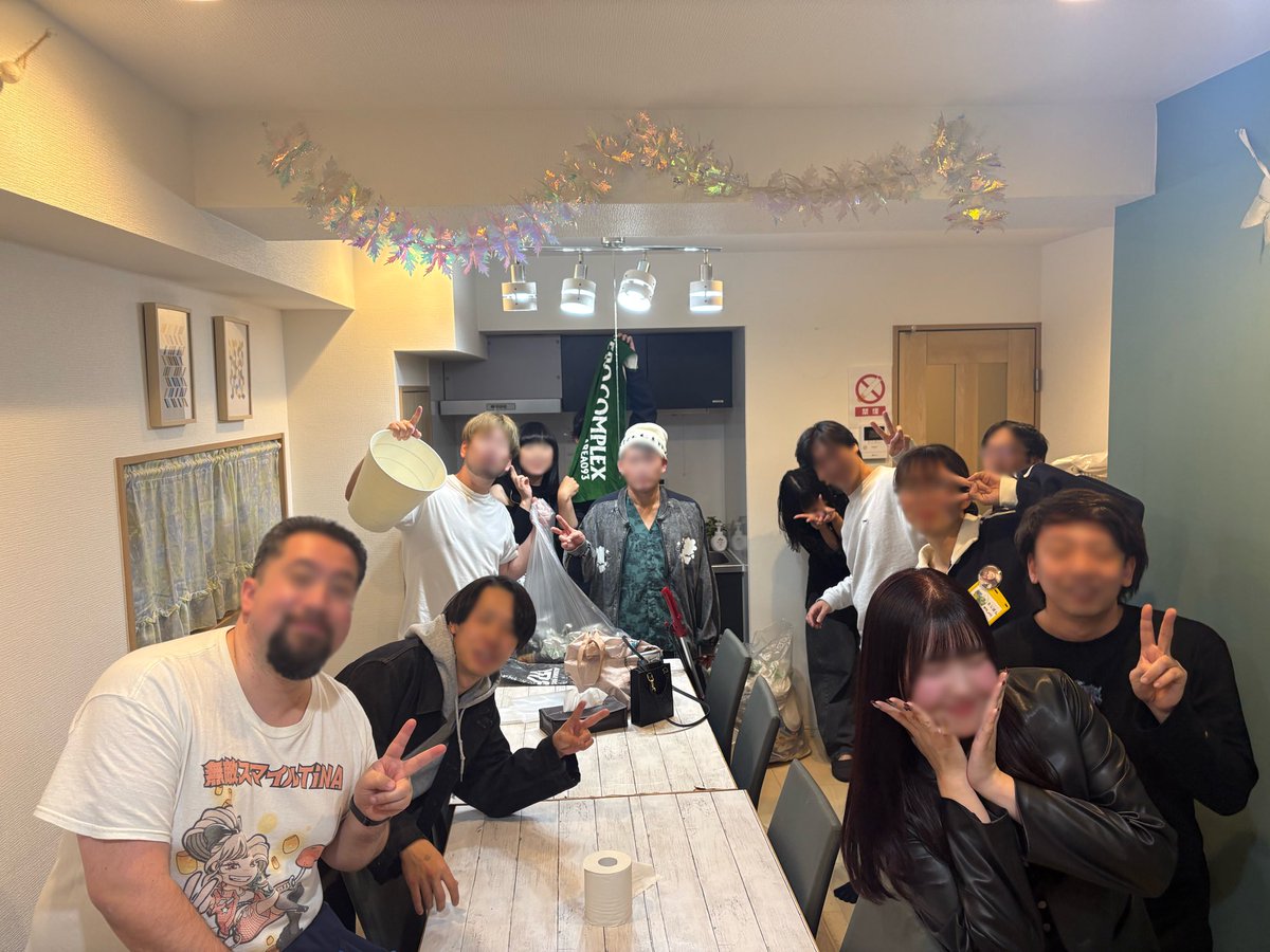 HTK_yf75's tweet photo. 2026.04.04
TiNA OFFLINE EVENTレポ 4部

・やっぱり物欲無いから強い⭐️
・SNS禁👕
・使いかけのハンドクリーム
・大井町の肉isうまい！
・ガリisまずい！
・桜の日本酒
・突如消えた🌳
・ひっそりコトコト👓
・キヨマサ交流会🌳🍊
・アイスを食べろ🍨
・みんなでお掃除

#てぃにゃさんず https://t.co/2XLKxUqILy