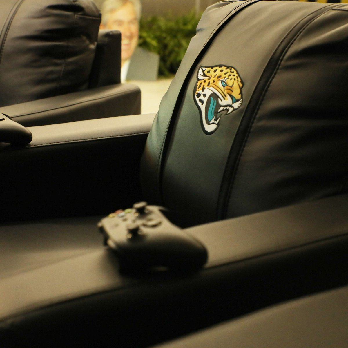 DreamSeat tweet media