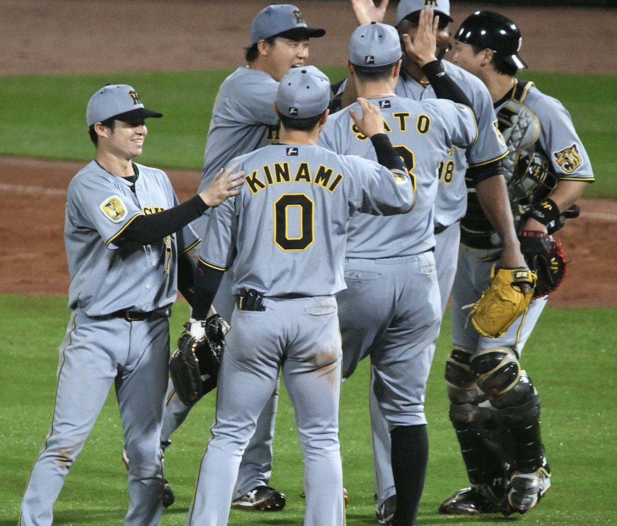 ジュラ tweet media