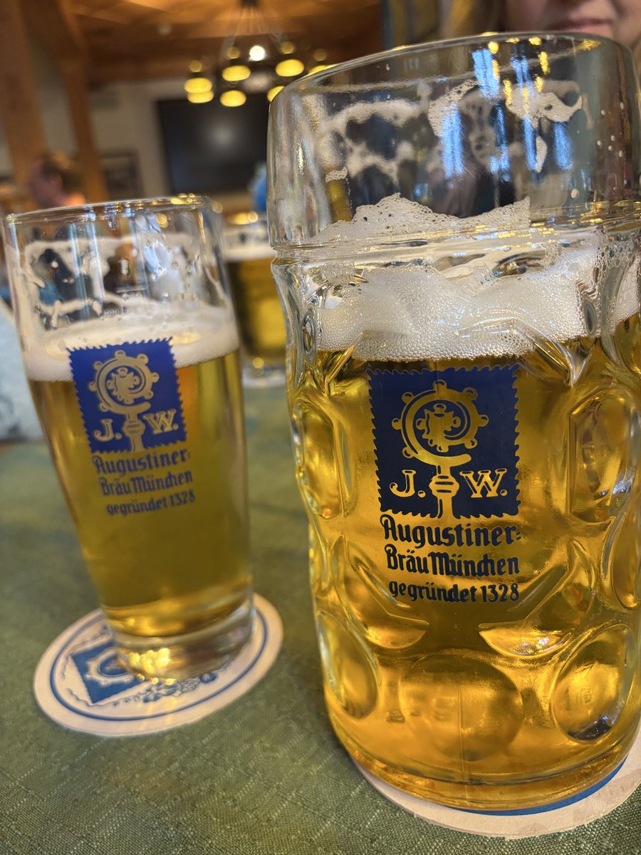 mikch06's tweet photo. @FCB_Madl Grüsse aus der Heimat https://t.co/mVOphhmBLT
