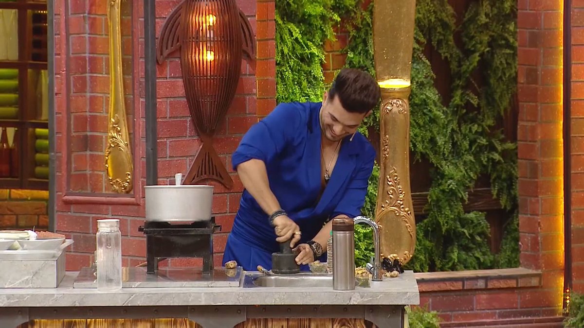 ♡ 𝐑𝐢𝐦𝐢 tweet media