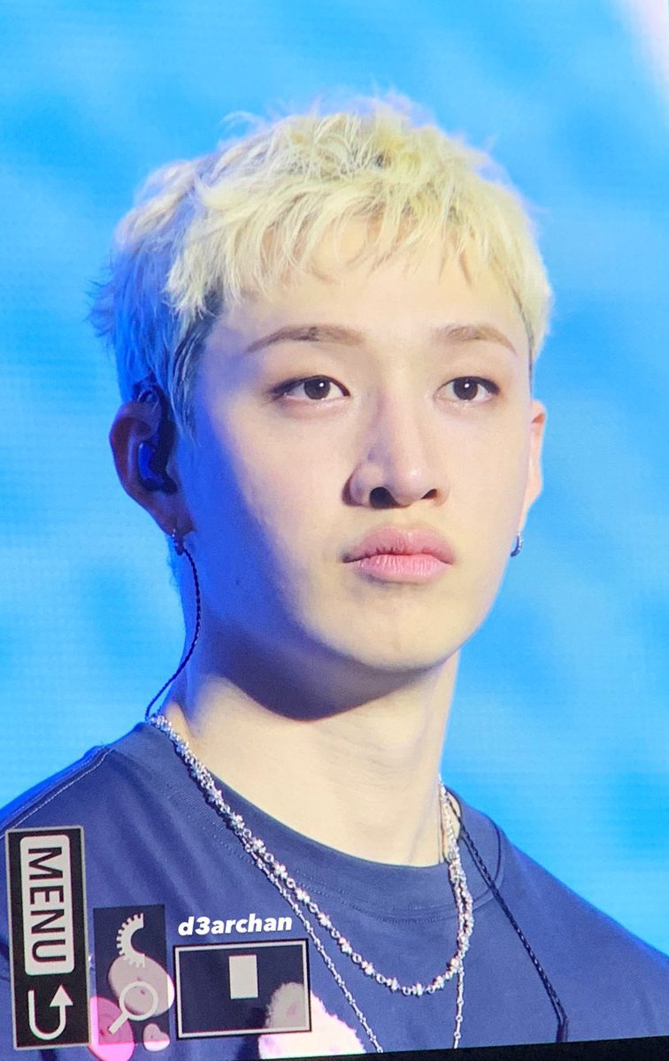 рест. хлебная крошка✨合 🌊 saw skz x3✨ tweet media