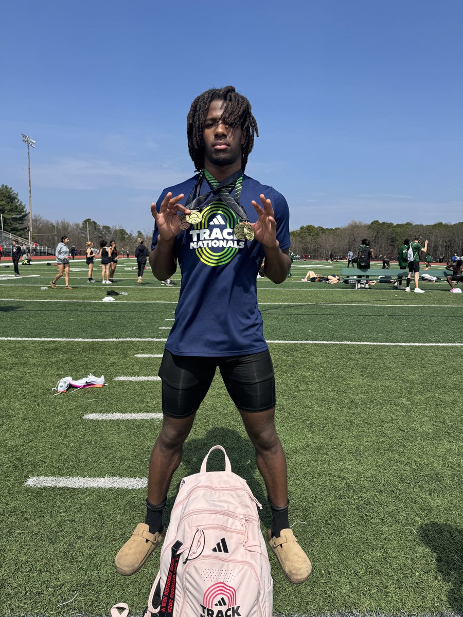 ShawnFo86442631's tweet image. Amazing season opener for spring, school record 4x1, 4x2 and sprint medley! 3 new records set, way more to come! #working @UA_CoachWiand @CoachAVC_FDU @CoachiJACK @CoachBaxter5 @CoachKotlarz @Coach_Heffler @DanSwanstrom @jmahoneybmhs @ScoutNickP