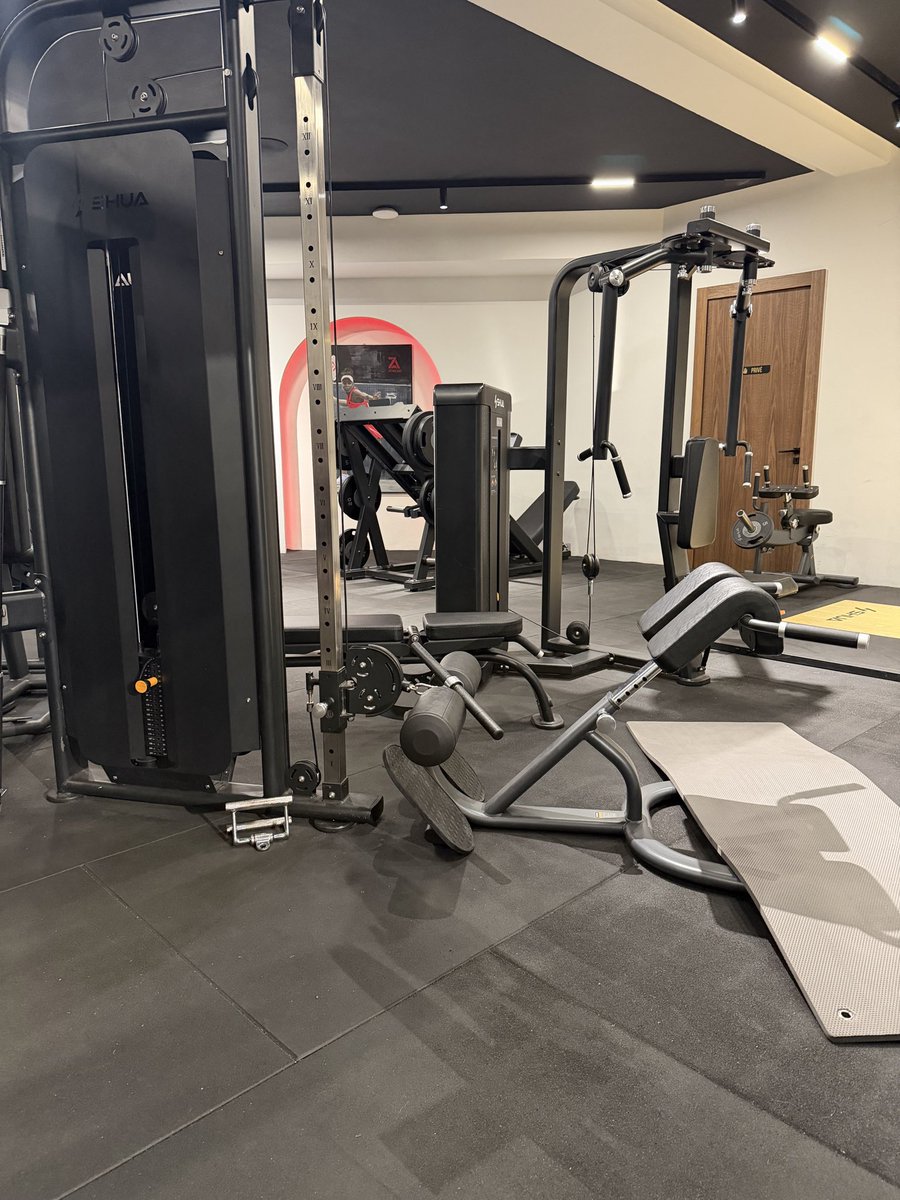 Zakaria_airakaz tweet media