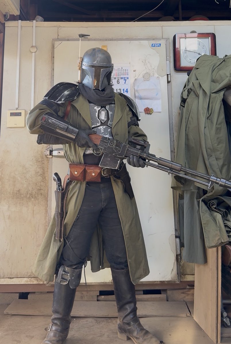 銃槍の烏骨鶏 tweet media