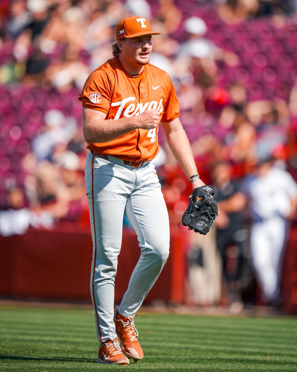 TexasBaseball's tweet photo. shut the door 🚪

#HookEm https://t.co/bHVROwyzxt