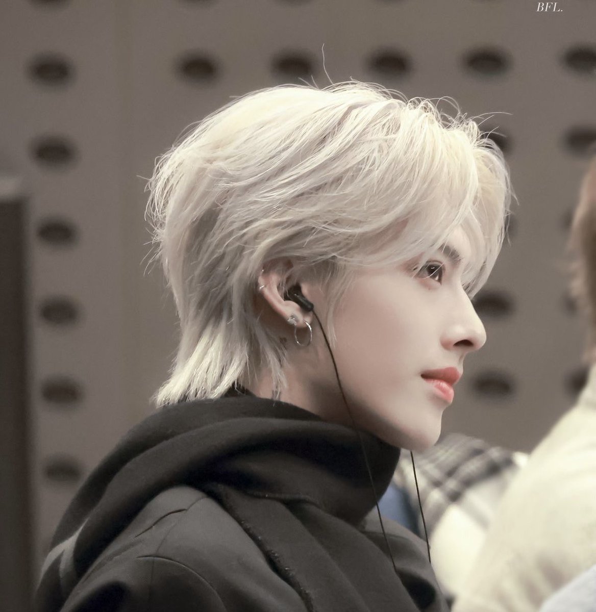 rosie .𖥔 ݁ ˖ SAW TWICE!!!!! tweet media