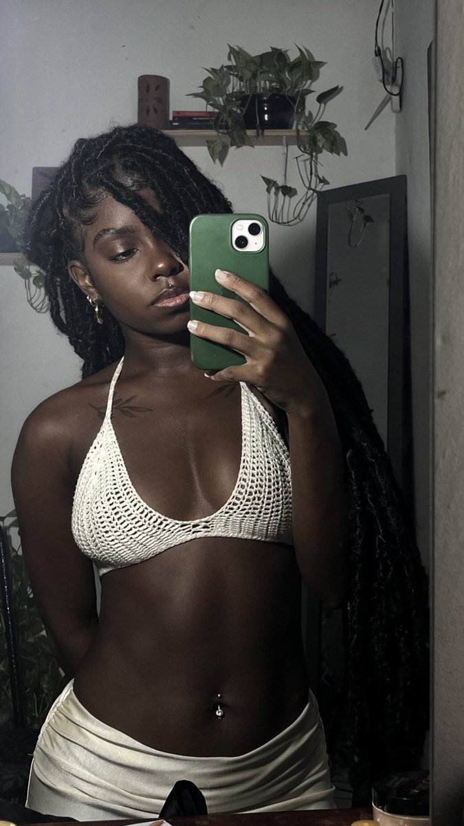 Tiffany Chloe tweet media