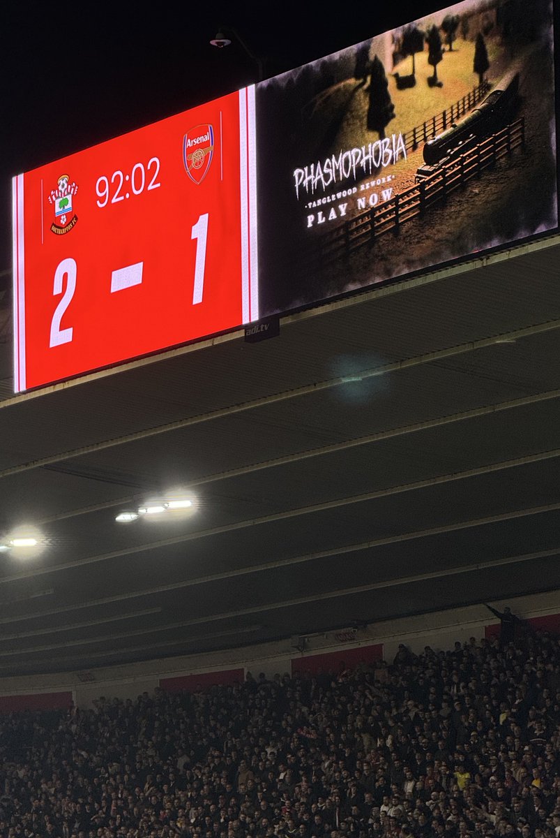 Gaz_SFC's tweet photo. What a season this is turning into! A night to remember at St Mary’s 🔴⚪️ @SouthamptonFC 
#SaintsFc https://t.co/TAsUHHCtdr