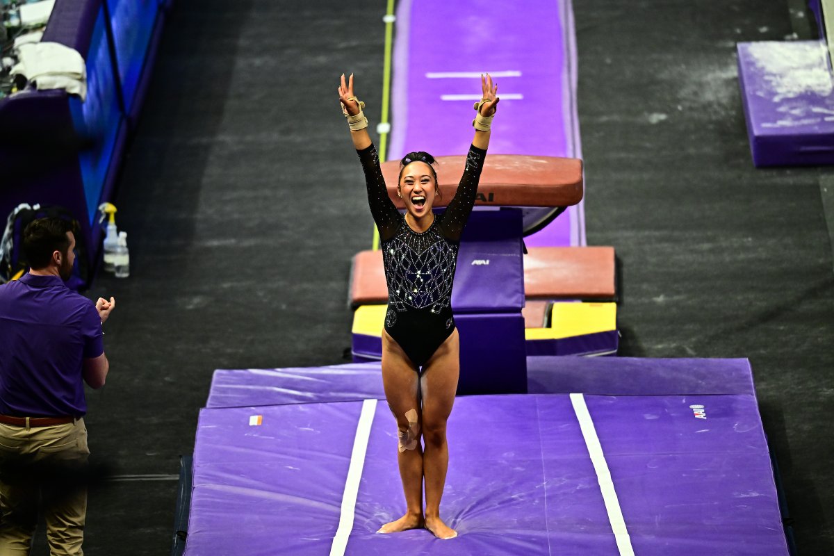 LSU Gymnastics tweet media