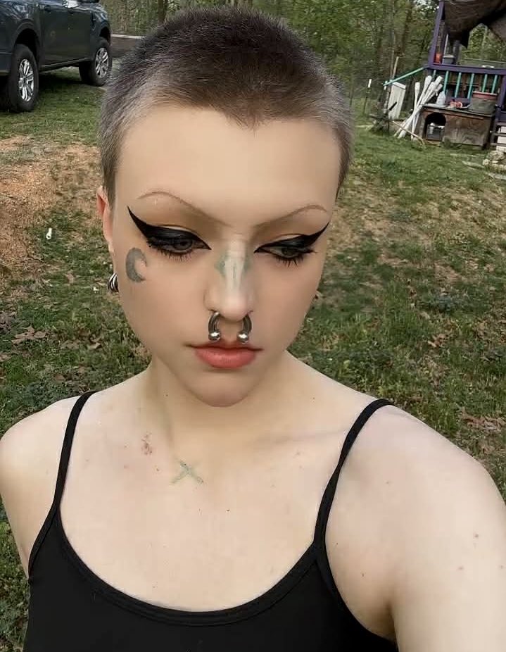 riot starr tweet media