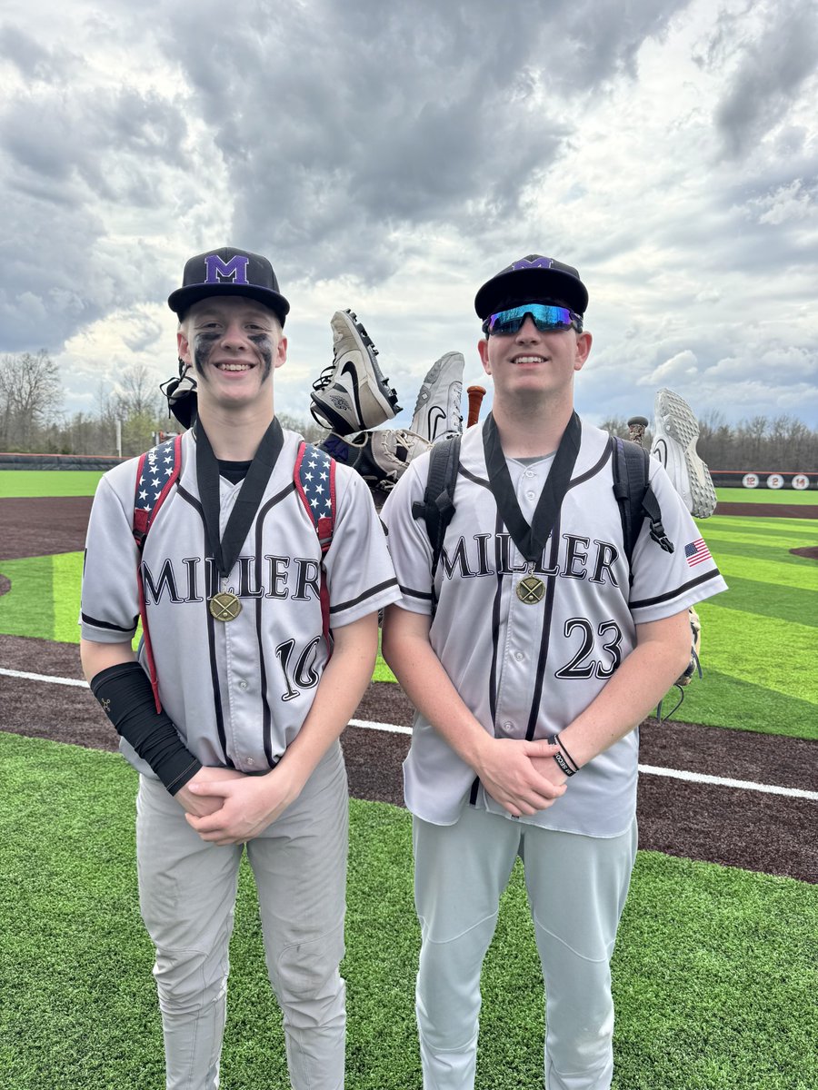 CoachLukeRich's tweet photo. All tournament selections from Deb's Wood Bat Tourney! @BryceDorsey9 @n_t1424  
Lost to Hillsboro 1-0
Beat White Oak 7-2 
Back at it Monday at home vs Fed Hock. https://t.co/hlQFhpEQPh