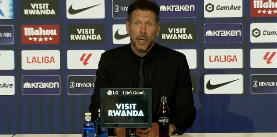 FCB World tweet media