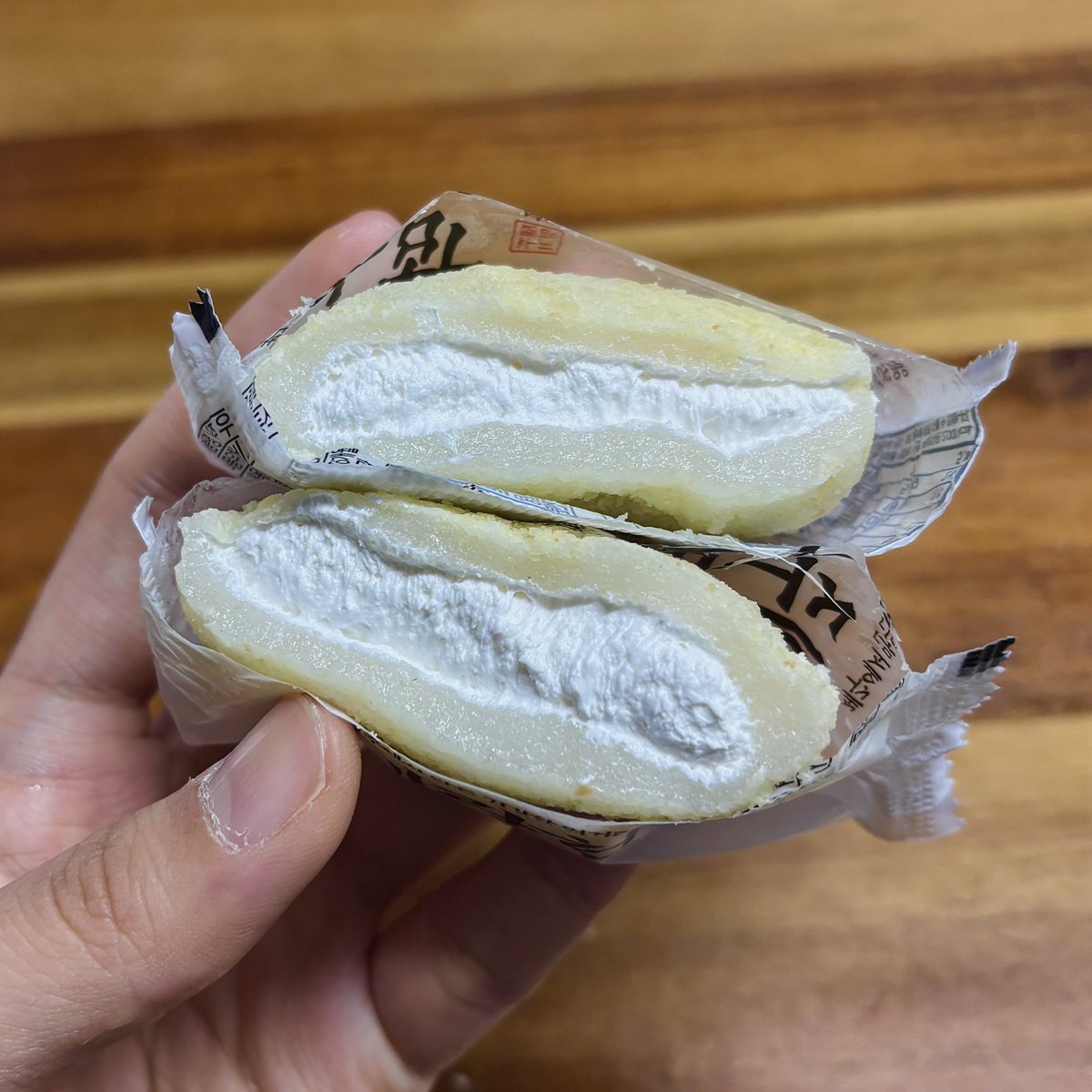 안유명한 tweet media