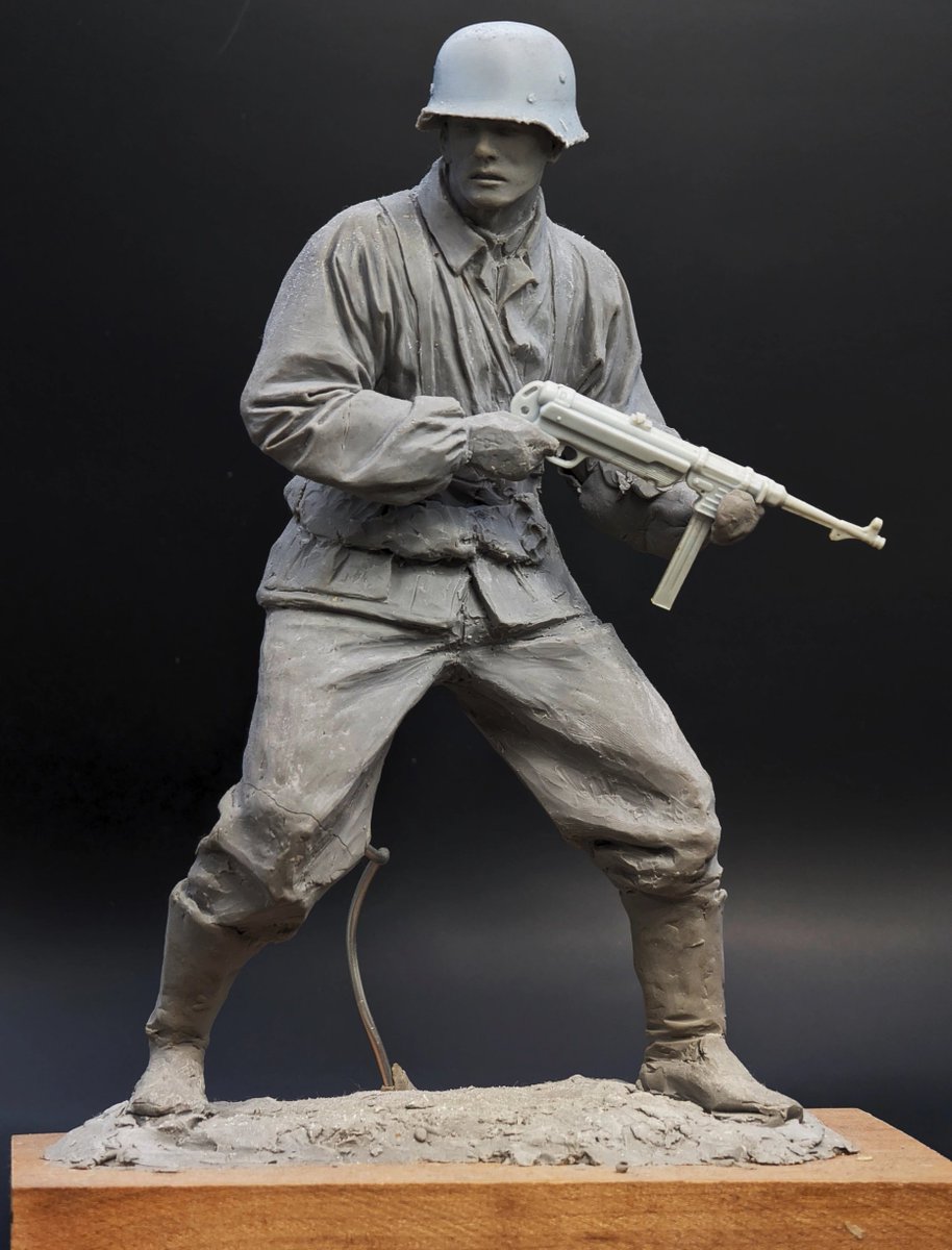 Histone | Figurative Sculptor tweet media