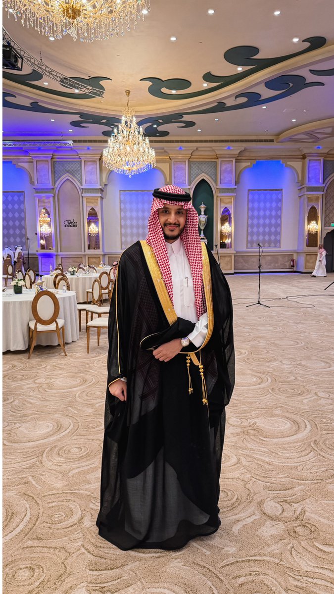 Bhfc305's tweet photo. 📸 صور من حفل زواج 
خالد بن عبداللطيف آل الشيخ 
جدة - قاعة القصر 
ومشاركة فرقة فرسان المملكة 
العرضة النجدية 🥁 https://t.co/d8ZZJPpS1x