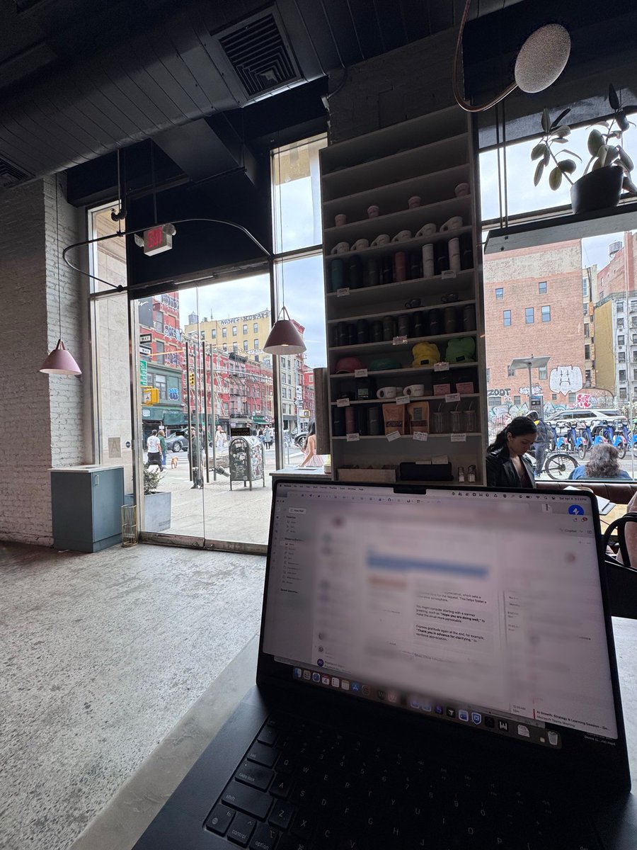 Lidia • Software Engineer •Afrolatina 👩🏽‍💻 tweet media