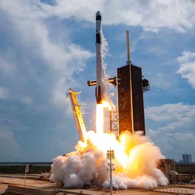 Astro sam tweet media