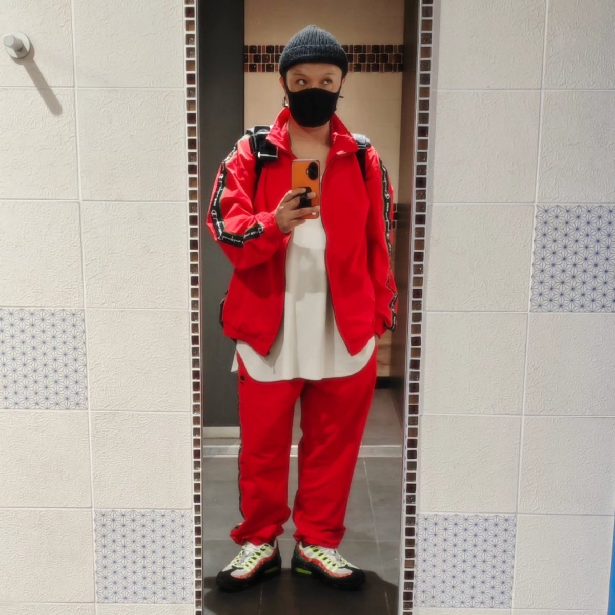 kusoyaro0812's tweet image. 今日のクツ野郎
おはようございます😃✨️
〜ラスタヲジさん仕事へ行く👍️編〜
cap : AMERICAN RAG CIE
setup : DENIM TEARS × champion
shoes : NIKE AIR MAX 95  " paisley bandana "

#airmax95 #denimtears #champion #ラスタ #スニーカー好きな人と繋がりたい