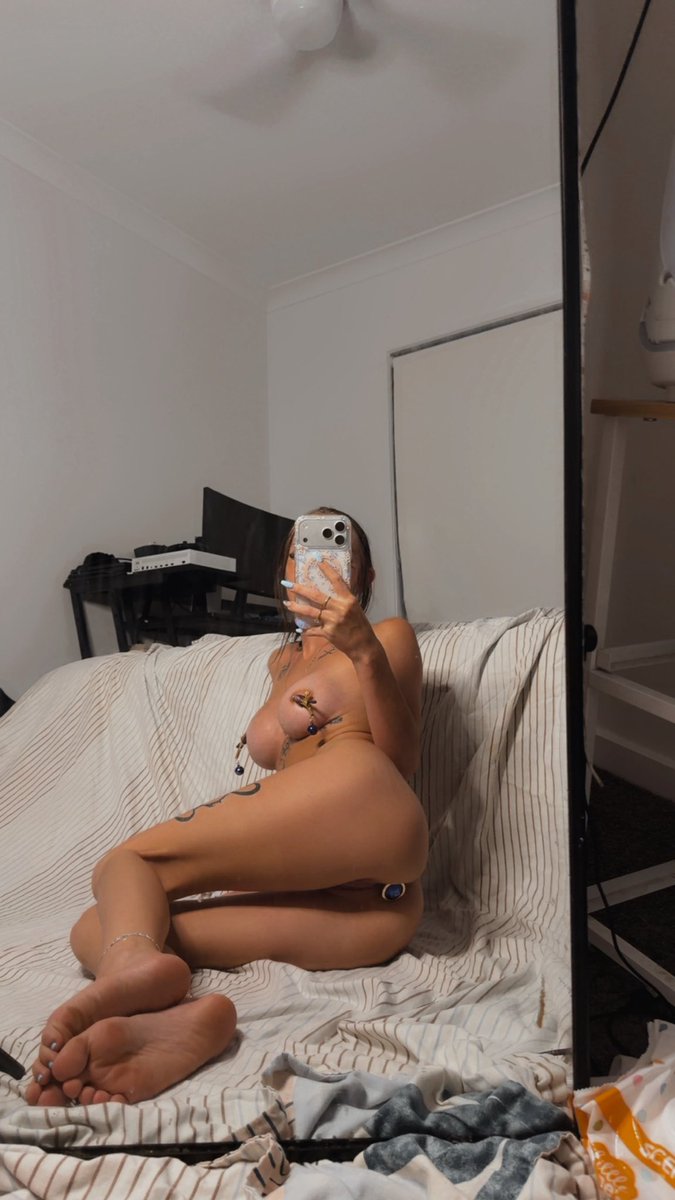 lil_baddiee_25's tweet photo. #onlyfans #fansly #linkinbio #checkitout #baddie https://t.co/dC5SoftnON