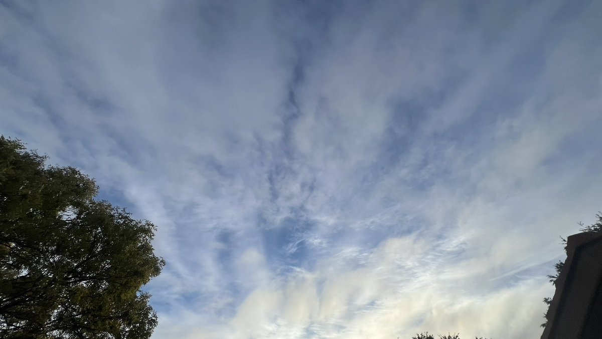 wapple15's tweet image. Good morning #Canberra ☁️🌥️☁️