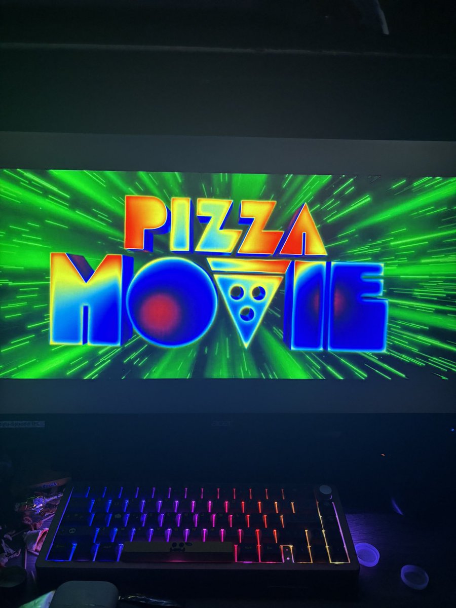 PyongyangHoodFails tweet media