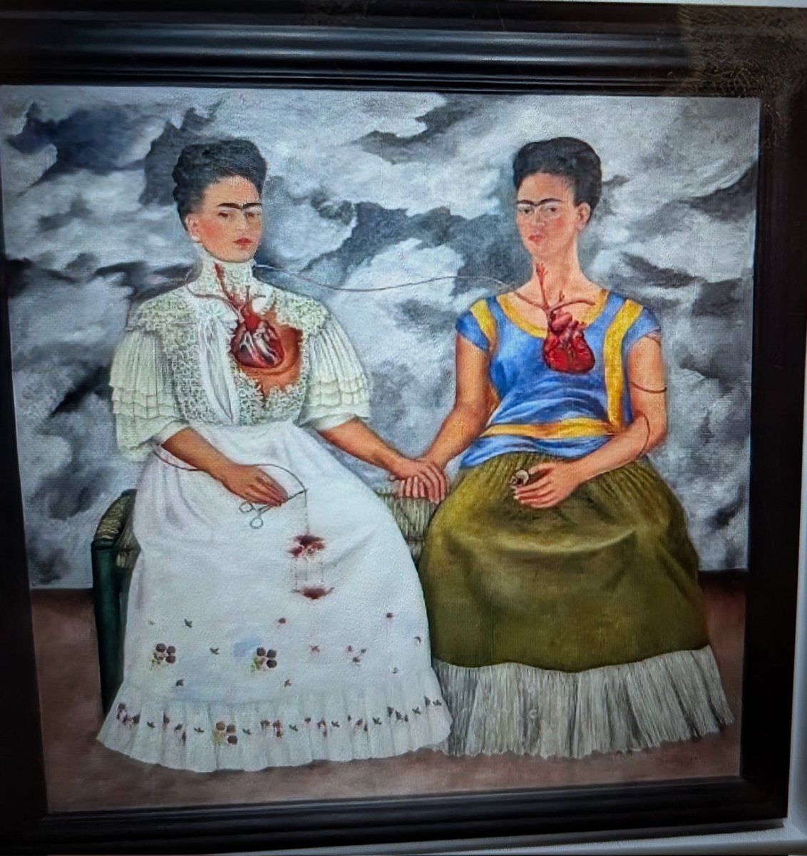 MoisesESaba's tweet photo. Excelente exposición de Gelman Santander Frida Kalo y Diego Rivera y foto de Mario Moreno Cantinflas y Kurt Reynolds. https://t.co/GnnxZRtpCY