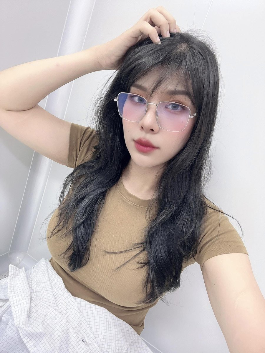 ใบเฟิร์น tweet media