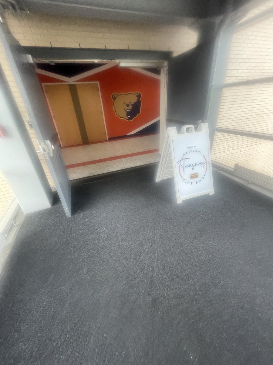 TheTylerDiggs's tweet image. Had an awesome time at Morgan State Football Junior Day today! 🔥
Loved watching the team practice and got to chat with the coaches — really enjoyed getting to know them. Great energy and vibe all around. #MorganState #HBCU #JuniorDay
@JefferiesCraig @CoachOSmith