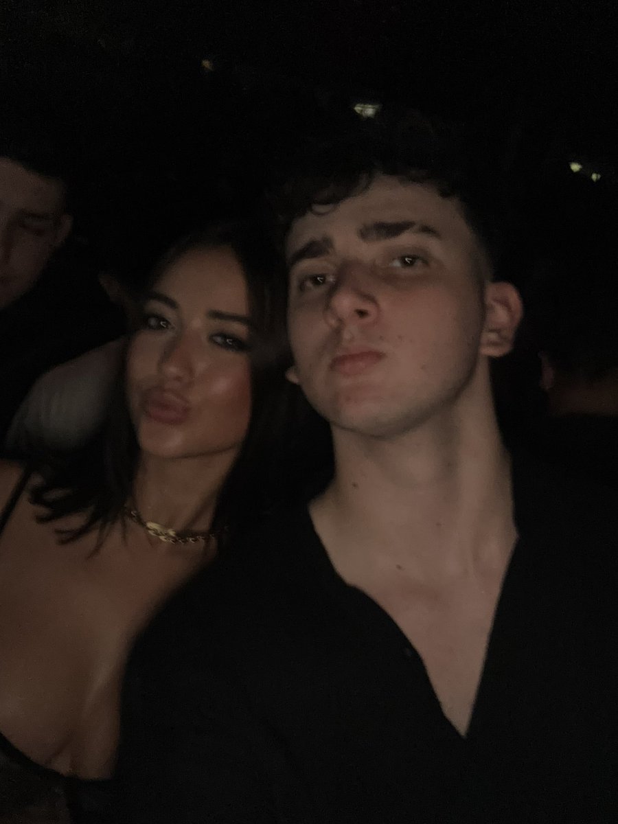 La Agusneta tweet media