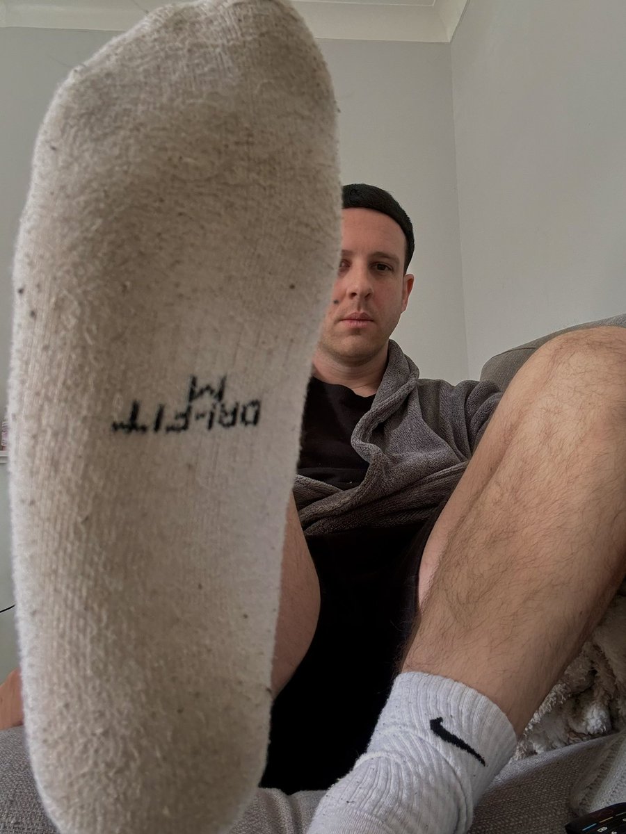 AlphaRyan01's tweet photo. F*gs, get sending 💰 https://t.co/LrLpWmULDT