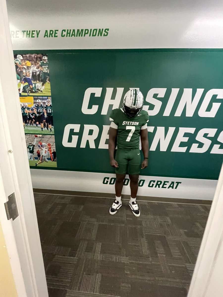 MbaiyoArno's tweet photo. Home Sweet Home‼️🏡
Ready For The Work!!! 
@CoachKLBs @BIGshadowMIKE @Paulwoods2 @StetsonU @StetsonFootball 
#stetson #athlete #WEGOTACTION https://t.co/VFFQjmgwFA